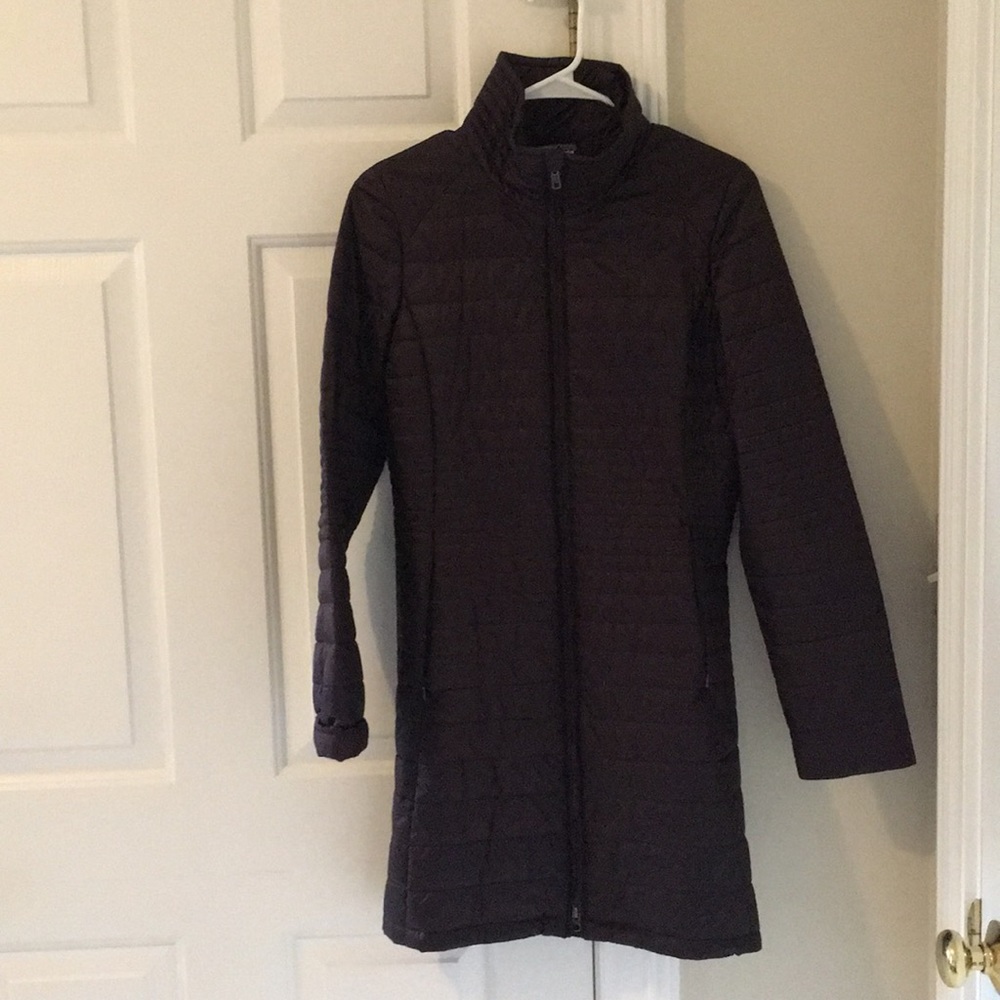 Patagonia long jacket dark maroon size S- like new